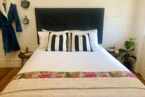 The Residence Stylish Comfort With Fireplace - Accommodation Port Macquarie 7