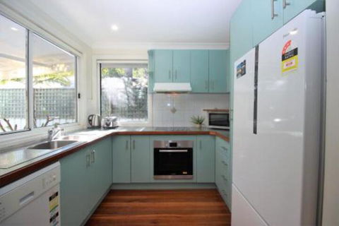 MAGIC BEACH HOUSE PET FRIENDLY - Accommodation Port Macquarie 4