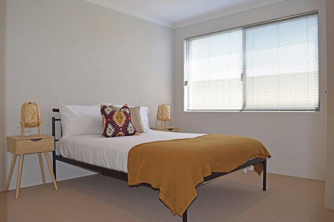 The Kingsley's Place Piara Waters - Accommodation Port Macquarie 2