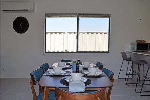 The Kingsley's Place Piara Waters - Accommodation Port Macquarie 3