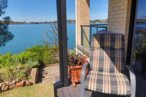 Elysium Lakehouse - Accommodation Port Macquarie 4