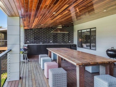 Luxury On Lewis 6 Lewis Road - Accommodation Port Macquarie 3
