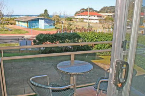 Seaview #2 2 / 171 Avoca Drive - Accommodation Port Macquarie 7