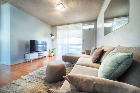 Hideaway At Adelphi Waterfront Apartment Wifi Nespresso - Accommodation Port Macquarie 3