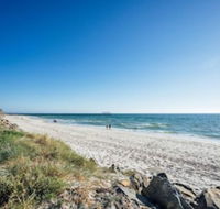 Santorini on Seaview Beachside Living Sauna Wifi - Accommodation Port Macquarie