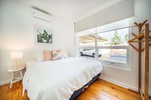 Urban Beach Shack Metres From The Beach & Cafes - Accommodation Port Macquarie 6