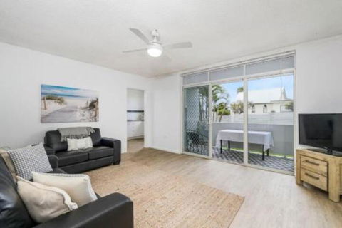 WAVES On MAIN 4 / 1 MAIN STREET - Accommodation Port Macquarie 0