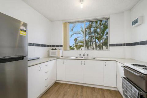 WAVES On MAIN 4 / 1 MAIN STREET - Accommodation Port Macquarie 2