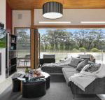 Casa sul lago quite simply a very special place - Accommodation Port Macquarie