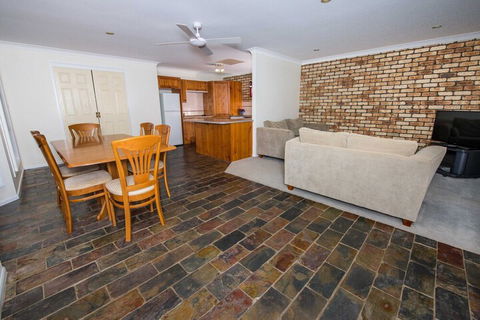 Whitesands Road Unit 2 / 12 - Accommodation Port Macquarie 7