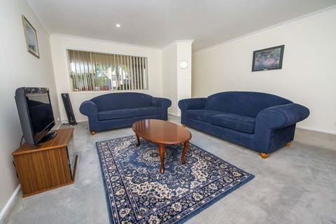 Whitesands Road Unit 2 / 12 - Accommodation Port Macquarie 6