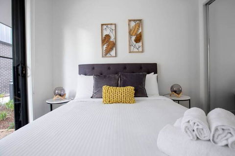 Elegant Stylish Living@mooneeponds Wifi/parking - Accommodation Port Macquarie 4