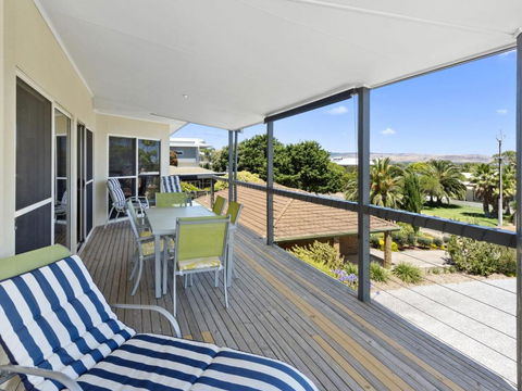 Carri Away 15 Solitude Drive - Accommodation Port Macquarie 3