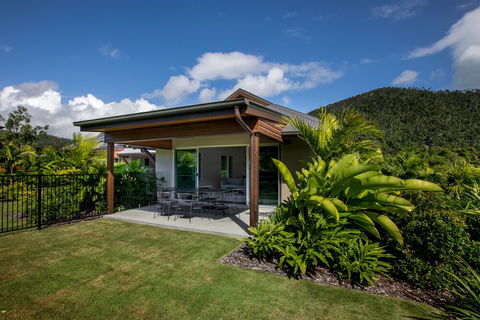 Celeste - At Funnel Bay - Accommodation Port Macquarie 1
