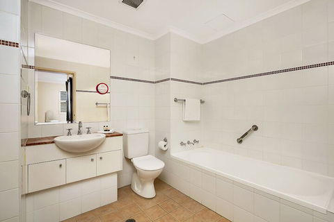 HC102 Karrabee Avenue Huntleys Cove - Accommodation Port Macquarie 3