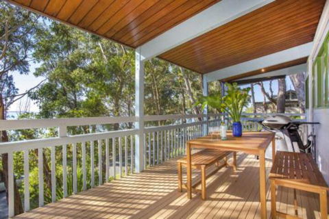 Surfers Ave 17 Narrawallee - Accommodation Port Macquarie 3