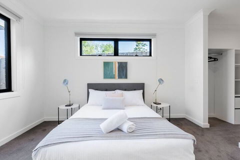 WoW Factor!luxe 4BR Townhouse@glen Waverley - Accommodation Port Macquarie 5