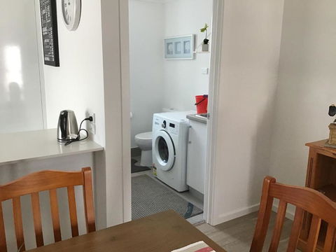 Discover Warilla Bright & Airy Townhouse Near The Beach & Lake - Accommodation Port Macquarie 3