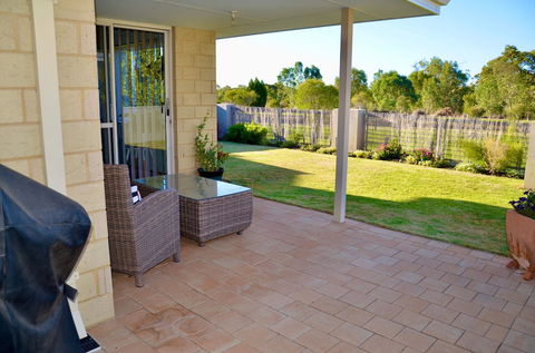 Byford House In The Glades - Accommodation Port Macquarie 4