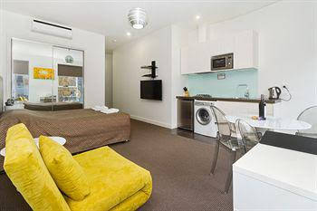 Zara Apartments - Accommodation Port Macquarie 0