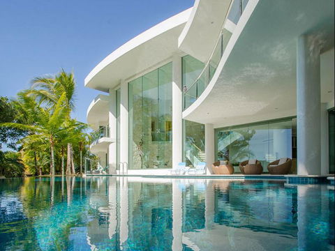One Oceanview Luxury Accommodation - Accommodation Port Macquarie 1