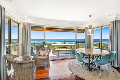 Blue Haven - 7 Egret Street - Accommodation Port Macquarie 1