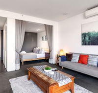 Spacious 1BD 50m From Chapel Street - Accommodation Port Macquarie