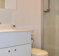 Tranquil 1 Bedroom Apartment With Sunny Courtyard - Accommodation Port Macquarie