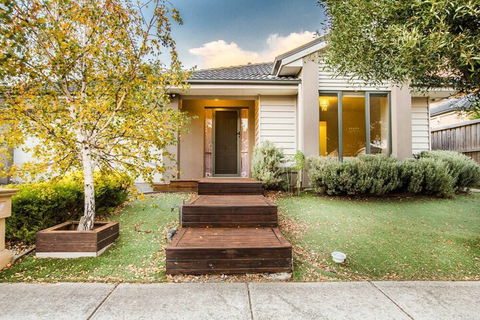 Lightful Charming House With Free Parking - Accommodation Port Macquarie 1