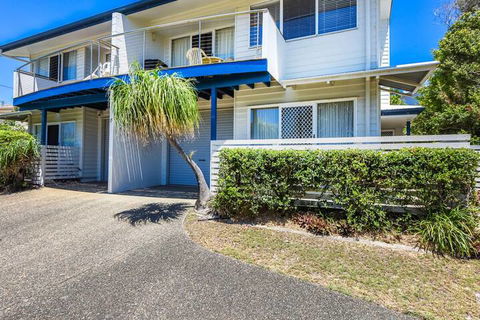 Sunbright 2/5 Petrel Street - Accommodation Port Macquarie 1
