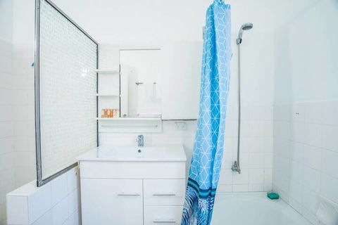 Vibrant And Colorful Apartment In Dollspoint - Accommodation Port Macquarie 5