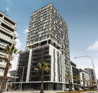 New Bright Apartment In Waterloo Near Park - Accommodation Port Macquarie