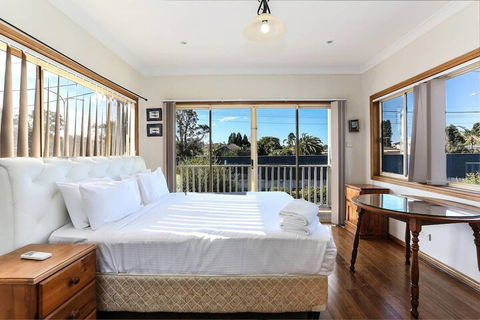 Large Family Home Summer Place With A Pool - Accommodation Port Macquarie 6