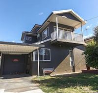 Large Family Home Summer Place With A Pool - Accommodation Port Macquarie