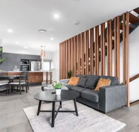 Manhattan Terrace House - Accommodation Port Macquarie