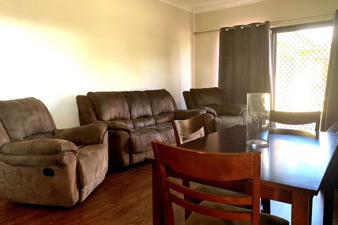 Stay On Sullivan - Accommodation Port Macquarie 5