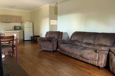 Stay On Sullivan - Accommodation Port Macquarie 7