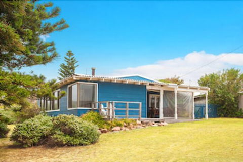 Storm Bay Cottage - Accommodation Port Macquarie 0