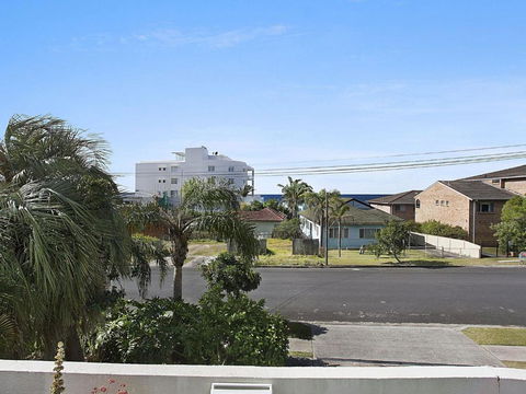 Ocean Palms Unit 2 The Entrance NSW - Accommodation Port Macquarie 5