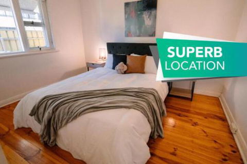 A Wave Away At Glenelg Cosy Unit Near The Beach - Accommodation Port Macquarie 0