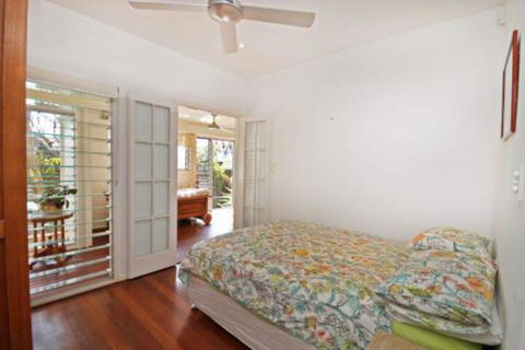 13 Ann Street Coolum Beach Pet Friendly Linen Included - Accommodation Port Macquarie 5