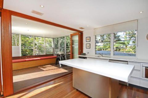13 Ann Street Coolum Beach Pet Friendly Linen Included - Accommodation Port Macquarie 2