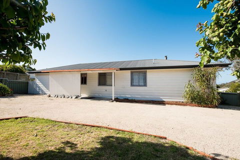 Chillax - Accommodation Port Macquarie 4