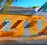 Emma Tiver Heritage Cottage - Accommodation Port Macquarie