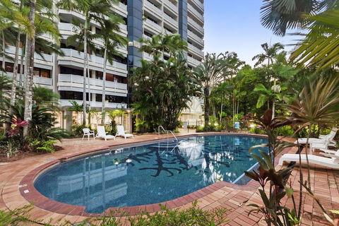 Luxury PoolSide Apartment In Beachfront - Accommodation Port Macquarie 3