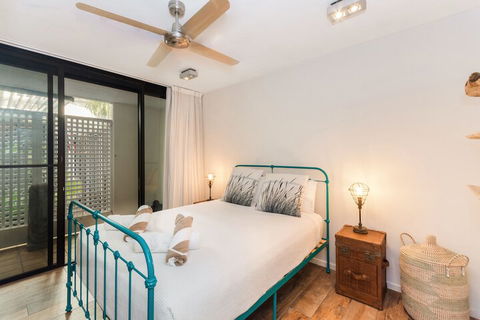 Luxury PoolSide Apartment In Beachfront - Accommodation Port Macquarie 5