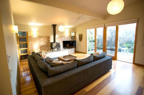 SUNNY DAZE - Accommodation Port Macquarie 5