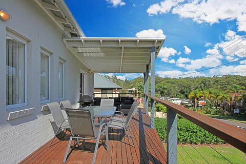 Ocean 1 / 42 Mollymook - Accommodation Port Macquarie 7