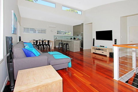 Ocean 1 / 42 Mollymook - Accommodation Port Macquarie 6