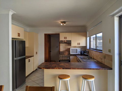 DAVIES STREET 3 / 14 MOLLYMOOK - Accommodation Port Macquarie 5